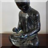 D33. Scholar bookends. 